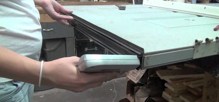 damaged steel door repair Kendale Lakes